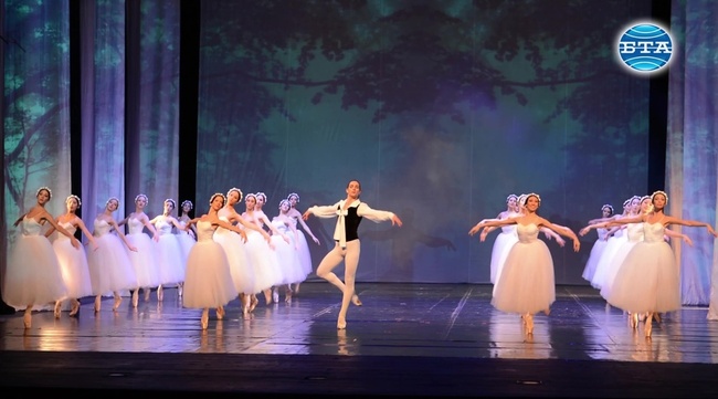 Балетът "Шопениана" премиерно на сцената на Старозагорската опера - кадри от генералната репетиция