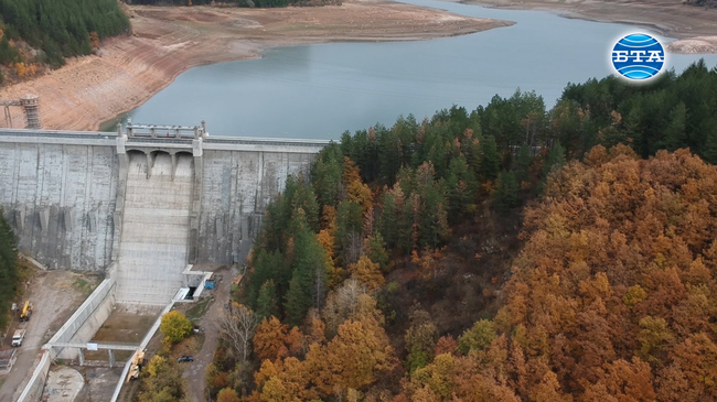 "Воден апокалипсис" в България не се задава, заяви министър Петя Аврамова