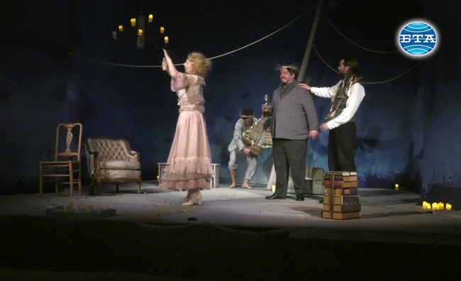 Биография на Балканите: "Зорба" в театър "Зад канала"