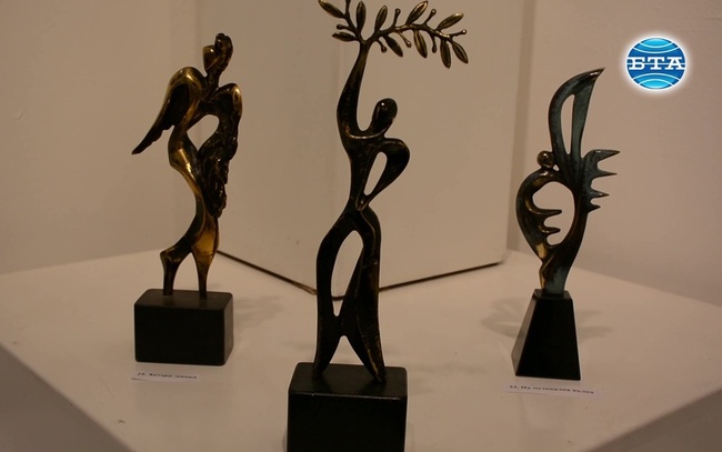 Житейски скулптурни истории разказва в изложба в Троян Александър Пройнов - АПЕР