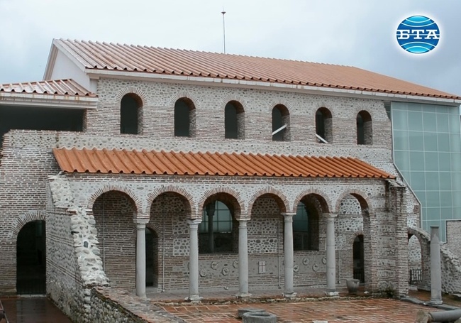 Епископската базилика в Сандански привлича не само много туристи, но и желаещи да сключат там брак