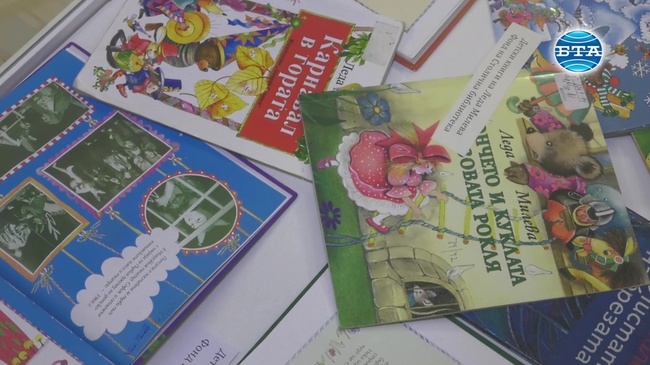 Как "Зайченцето бяло" стана Little Snow-White Bunny?