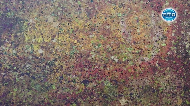 Художникът Евгени Недев гостува с абстрактна живопис в Плевенската художествена галерия