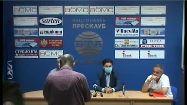 Пресконференция в Плевен на Найден Зеленогорски - национален лидер на Гражданско сдружение "Достойнството на един народ" (ДЕН)