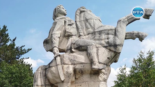 Конникът, Амазонката и градските легенди в Търговище