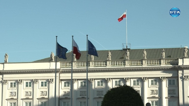 ЕК се надява Полша да отстъпи в спора за законността