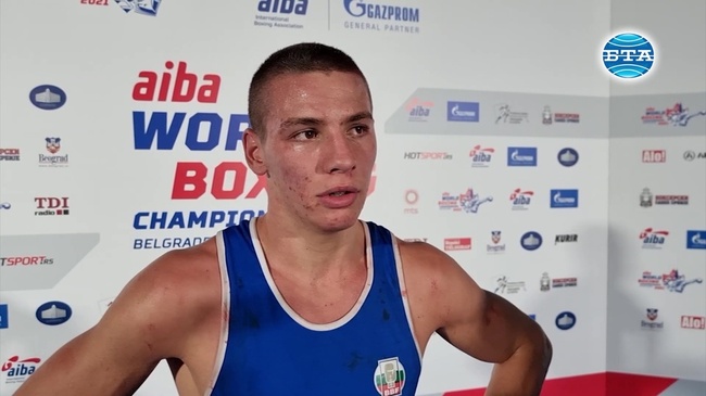 Кристиян Николов с втора категорична победа на световното първенство по бокс