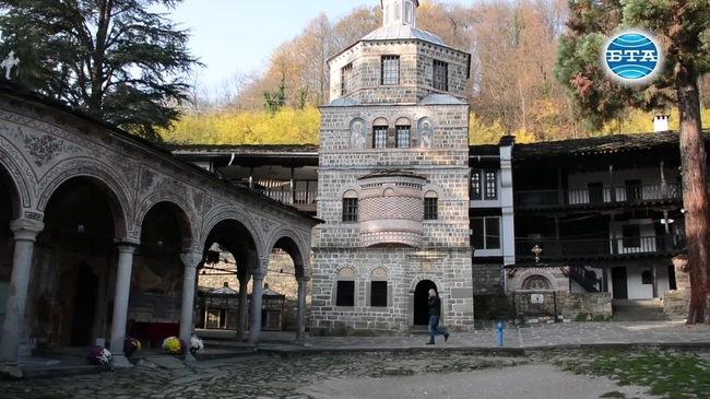 Заупокойна литургия и панихида в памет на патриарх Максим