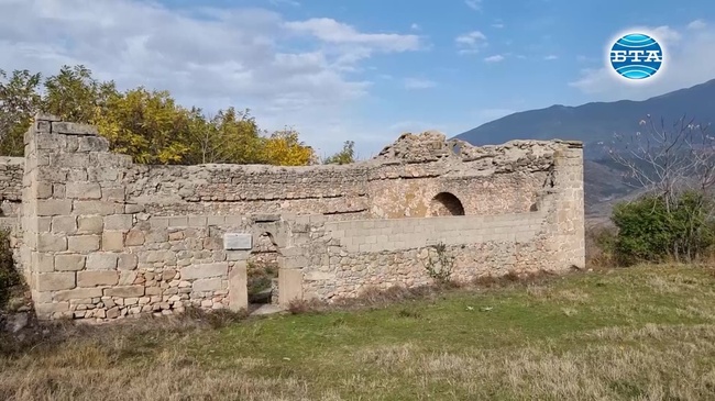 Руините на храма „Свети Архангел Михаил” в Стара Кресна свидетелстват за силната вяра на местните хора 