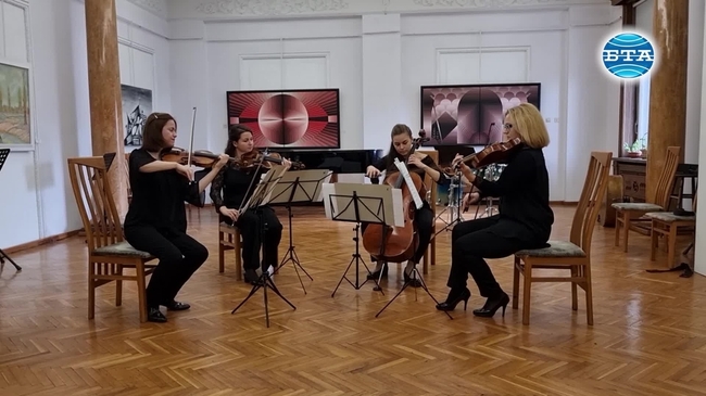 Първа среща на балканската камерна музика "Духовни мостове"