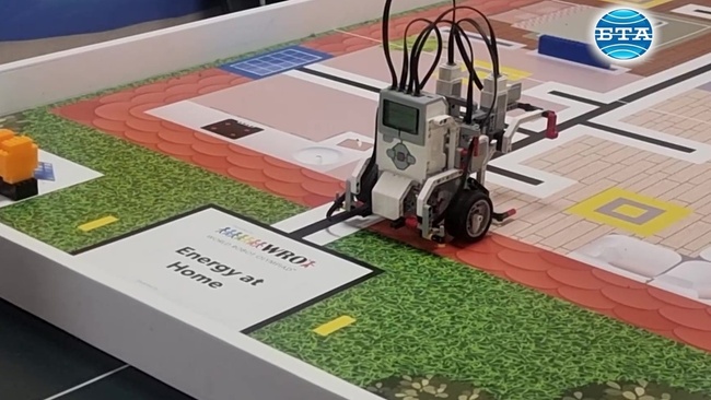 Отбор от Плевен представи България на Световна олимпиада по лего роботика