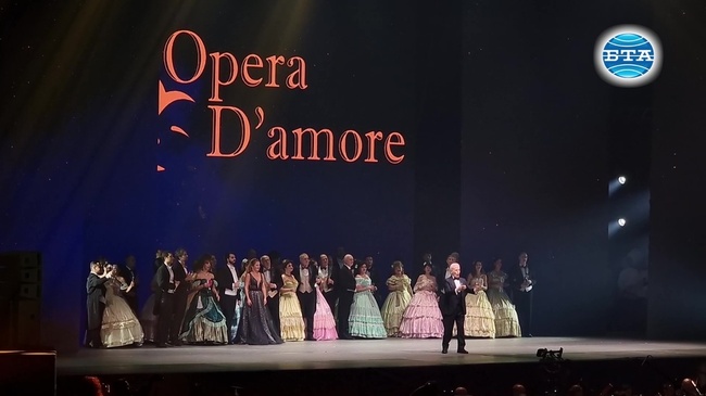 Opera D`amore - божествена музика, впечатляващи визии и единствен Хосе Карерас