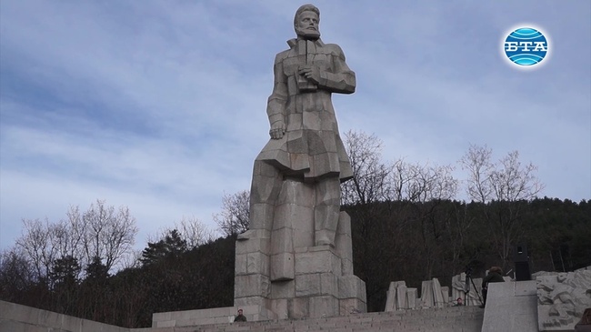 В Калофер отбелязаха 174-ата годишнина от рождението на Христо Ботев