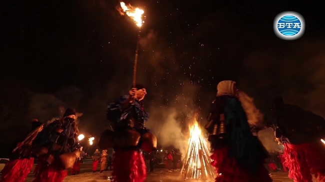 Магията на празника "Сурова" в Пернишко