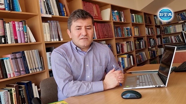 Европа е мъдра и съдържа в себе си благосъстояние, според писателя и университетски преподавател Владимир Караджов