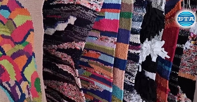 Еколози правят килими от отпадъци    