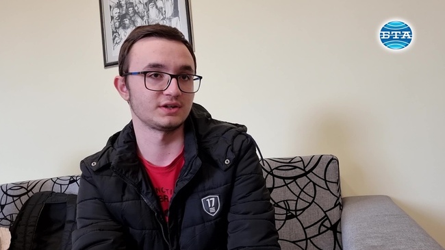 Десетокласник от Кърджали зае първо място в национално състезание по творческо писане на английски език