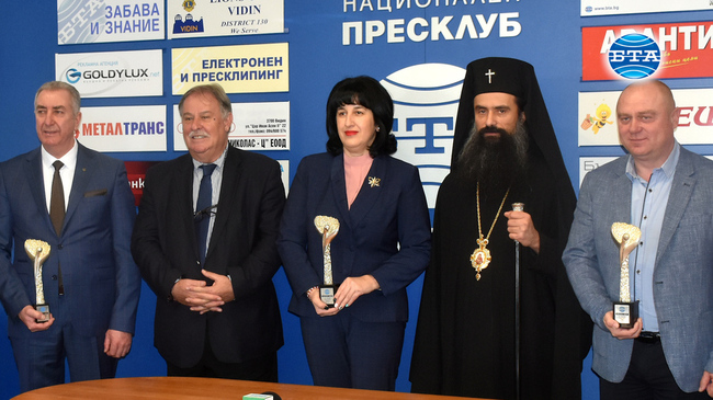 Кметът на община Видин Огнян Ценков е деветият носител на отличието на БТА "Бялата птица"
