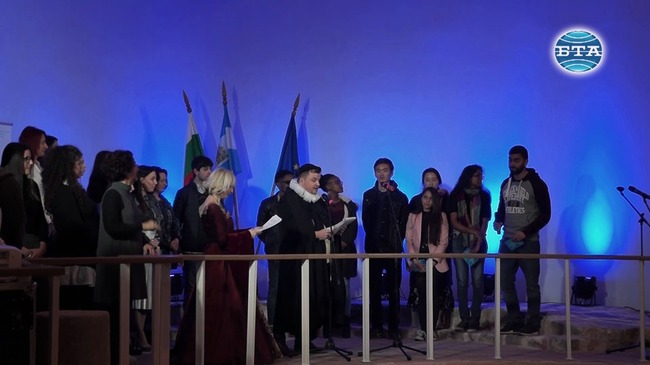 Монологът на Хамлет "Да бъдеш или да не бъдеш" звуча на 36 езика в Малката базилика в Пловдив