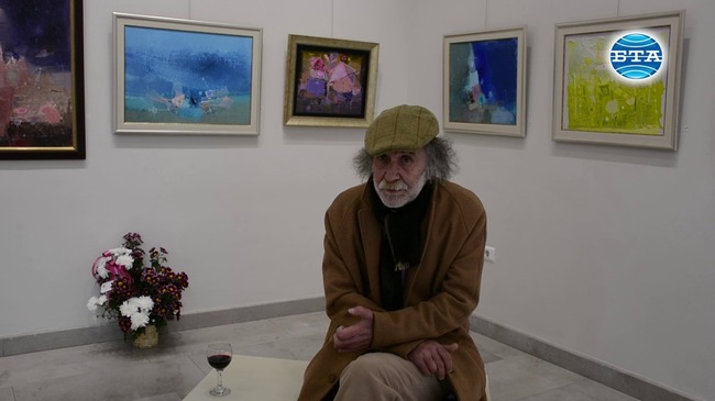 Художникът Живко Иванов представя най-новите си творби в бургаската галерия "Неси"
