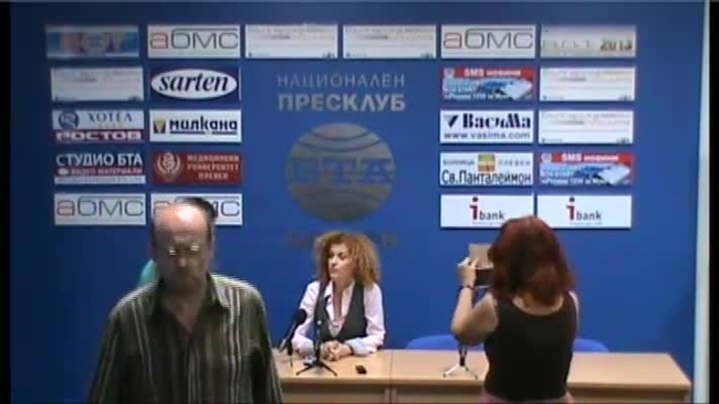 Предстоящ спектакъл на ЛЮСИ ДЯКОВСКА на сцената на летния театър "Кайлъка" в родния Плевен.