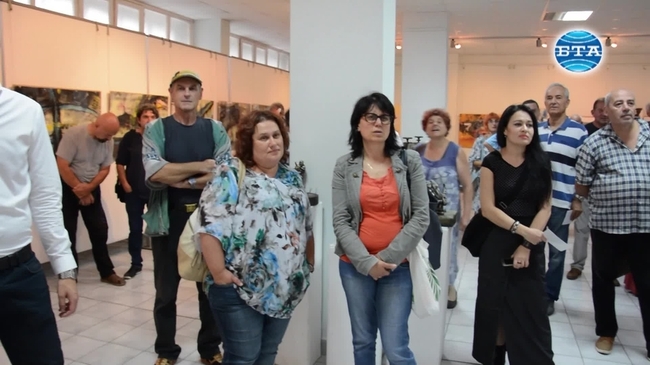 Изложба "Рисунка и пластика" подредиха художници от Стара Загора, Казанлък и Чирпан