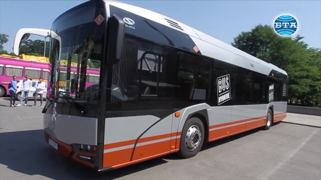 Хибриден автобус ще се движи тестово в столицата