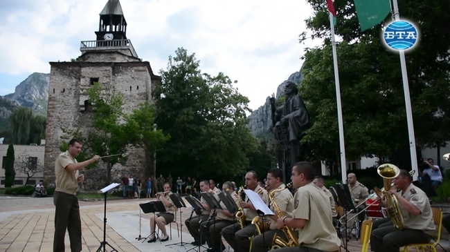 Враца бе домакин на Фестивала на военните духови оркестри