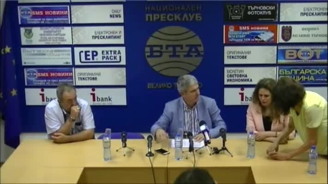 Пресконференция на президента на КНСБ Пламен Димитров.