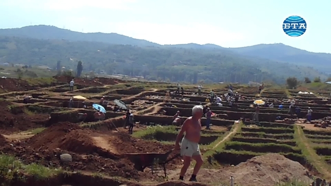 Гробница от римско време откриха археолози край Благоевград