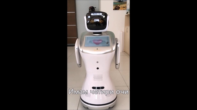 Екип на софтуерна компания "учи" роботи да говорят на български 