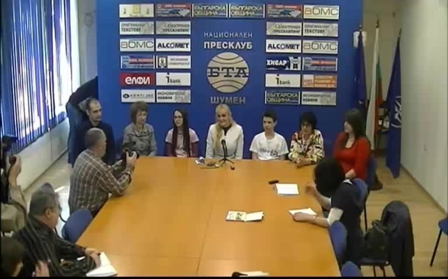 Пресконференция на ръководители и ученици на шуменската школата по математика и информатика "А и Б" по повод 20-годишнината на школата