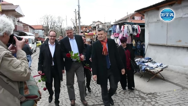 Посланици на Швейцария от седем балкански държави посетиха детска градина в квартал "Столипиново"