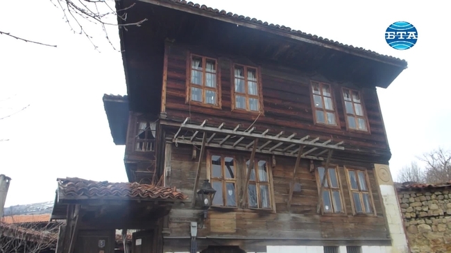 Над 4 хиляди експоната от бита на възрожденските котленци могат да се видят в музея "Кьорпеевата къща" в Котел