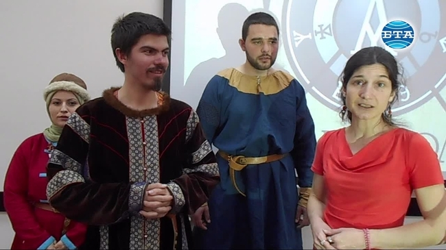 В Благоевград показаха облеклото и въоръжението на средновековните българи