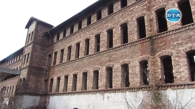 Руши се уникален архитектурен шедьовър