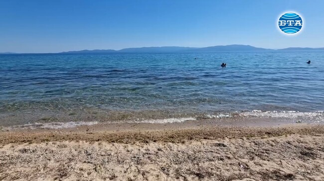 Красиви плажове, спокойствие, чист въздух, вкусна храна и приемливи цени привличат българите в гръцкия курорт Паралия Офринио