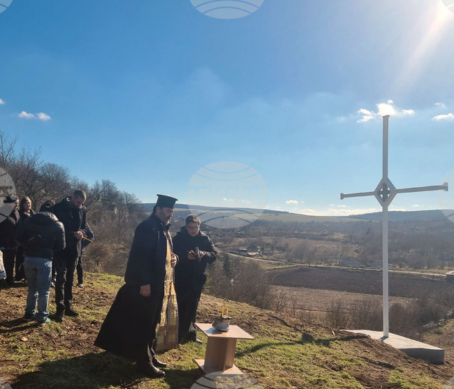 Разград - метален кръст