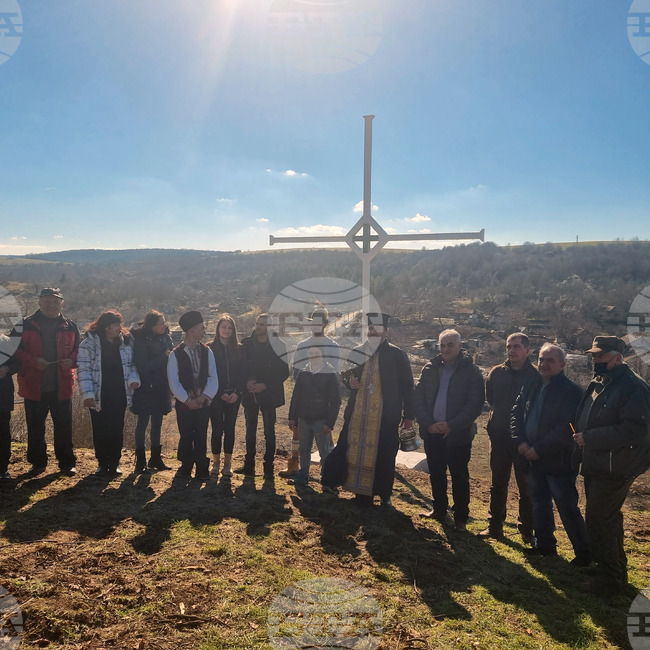 Разград - метален кръст