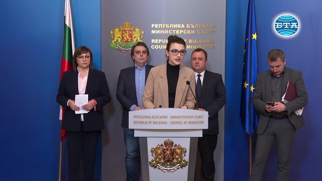 В България има 1,5 млн. тона слънчогледово семе, което стига за четири години производство на олио, тоест липса на суровина няма, заяви Нинова