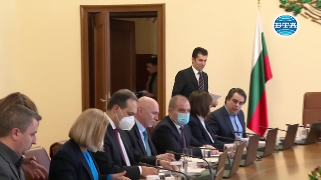 Министерският съвет ще приеме допълнителните средства за купуване на зърнени култури, за да осигури продоволствието до 2023 г., съобщи премиерът Петков