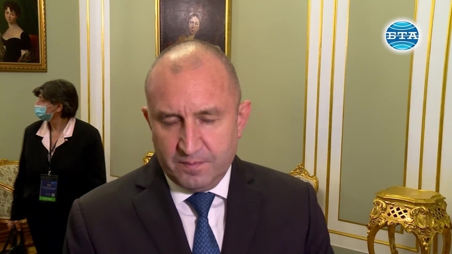 Не е обсъждана военна помощ за Украйна, заяви президентът Румен Радев след срещата на Б9 и НАТО