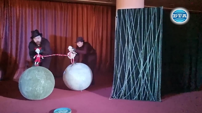 Разградският театър представя премиерата на детския куклен спектакъл "Пижо без Пенда"