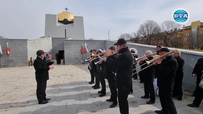 Русе отбеляза 144 години от Освобождението си  с маршове и молебен