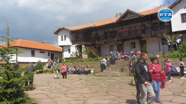 Гигинският манастир не е застрашен от продажба - според  епископ Поликарп и отец Никанор
