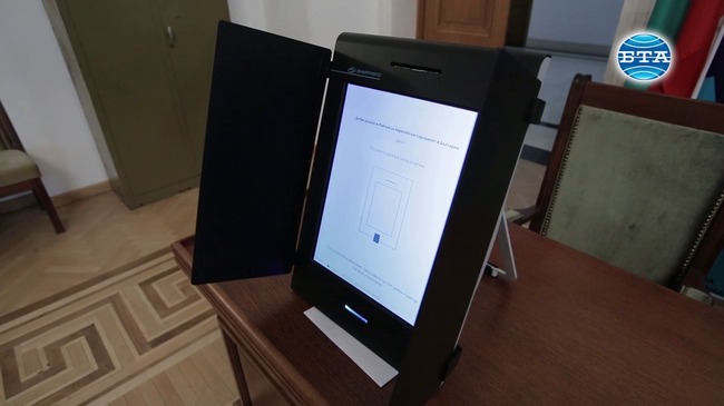 Общо 3300 машини за гласуването на евроизборите на 26 май са доставени