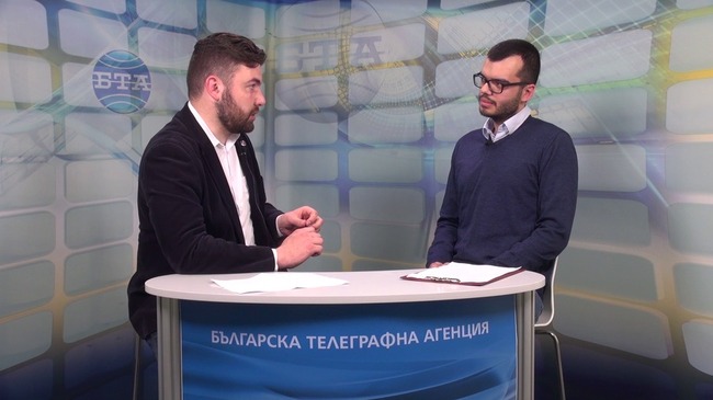 Как ще се отразят върху бизнеса и потребителите ударите срещу Huawei - коментар на икономиста Аркади Шарков