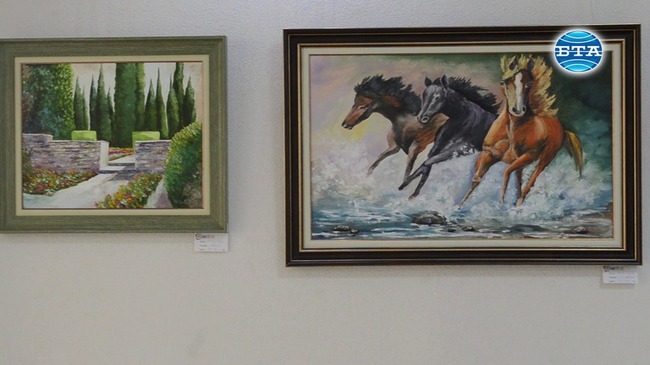 Художничката Флора Начева представя живописна изложба в Добрич