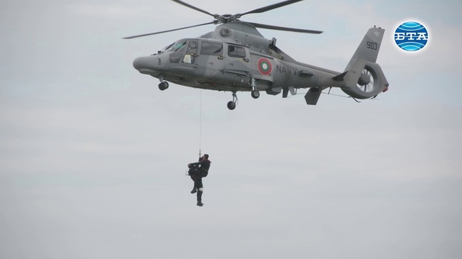 Военноморските сили и Гранична полиция проведоха съвместна тренировка по река Дунав край Русе