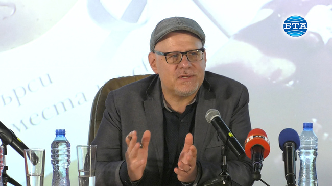 През май 2020 г. предстои да излезе новата книга на Ерик Уайнър